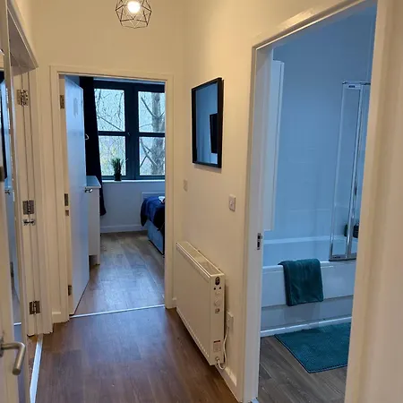 Vibrant Cosy 2 Bedroom Apartment Coventry Exterior photo